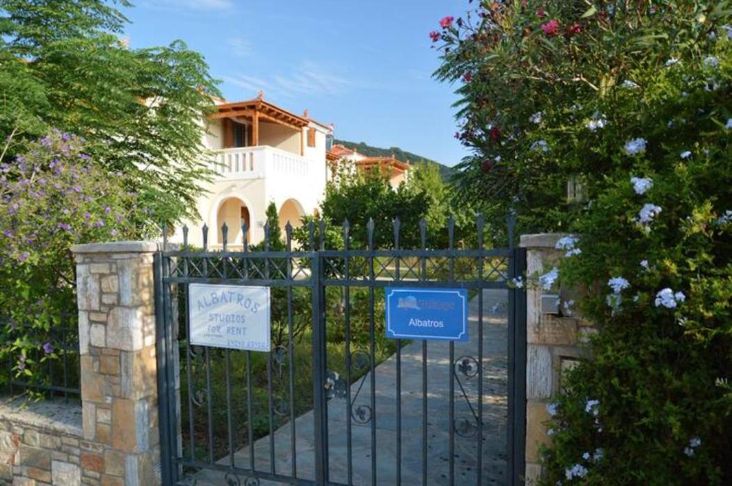 Albatros Villas Steni Vala Alonissos Екстериор снимка
